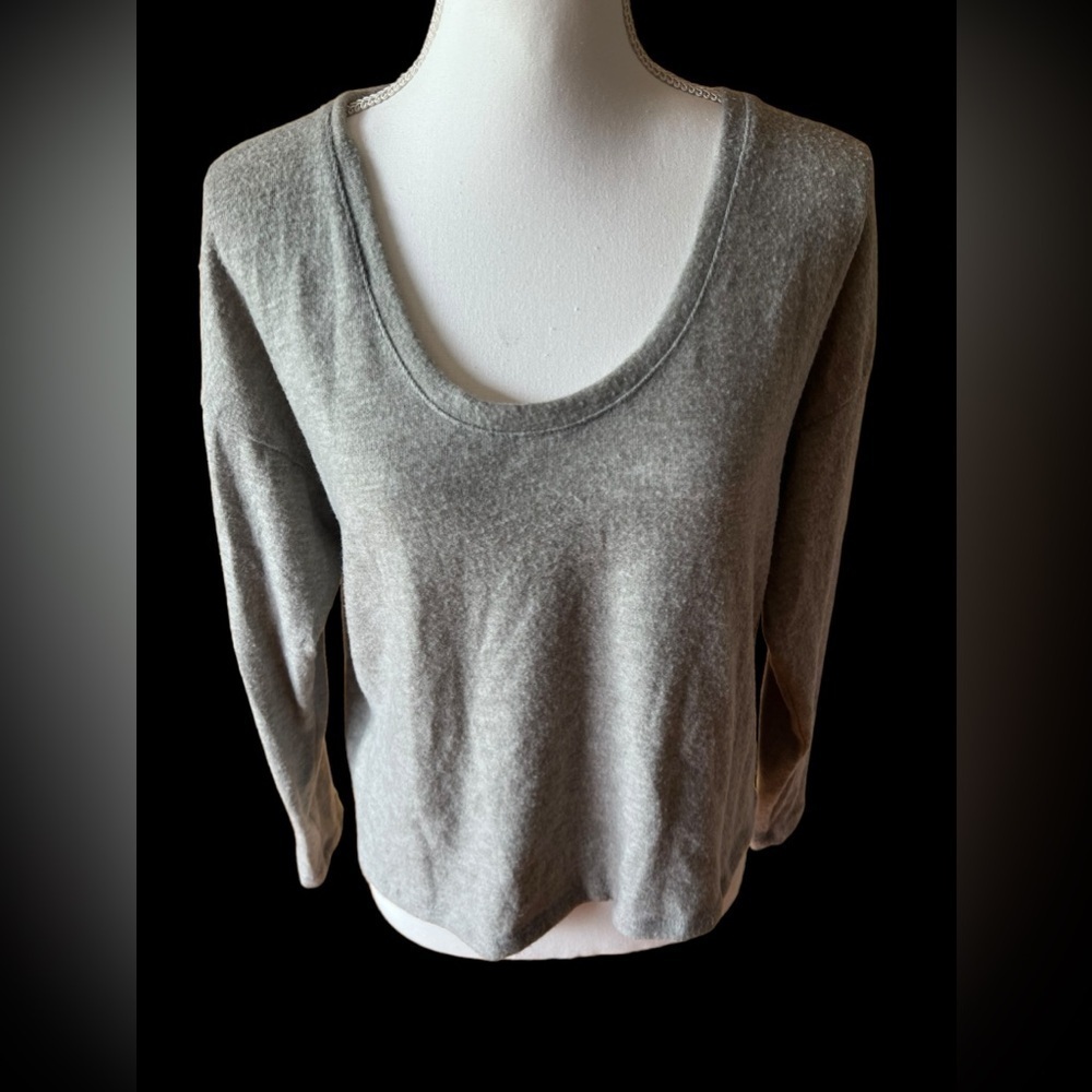 Project Social T Gray Lightweight‎ Scoop Neck Pullover Sweater Casual Soft Knit